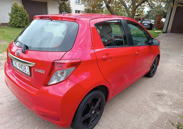 Toyota Yaris cena 29900 przebieg: 123000, rok produkcji 2012 z Golczewo małe 232